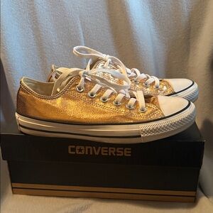 Converse Classic Metallic Sunset Glow. Unisex M5 W 7 Low-Top Sneakers worn 2X